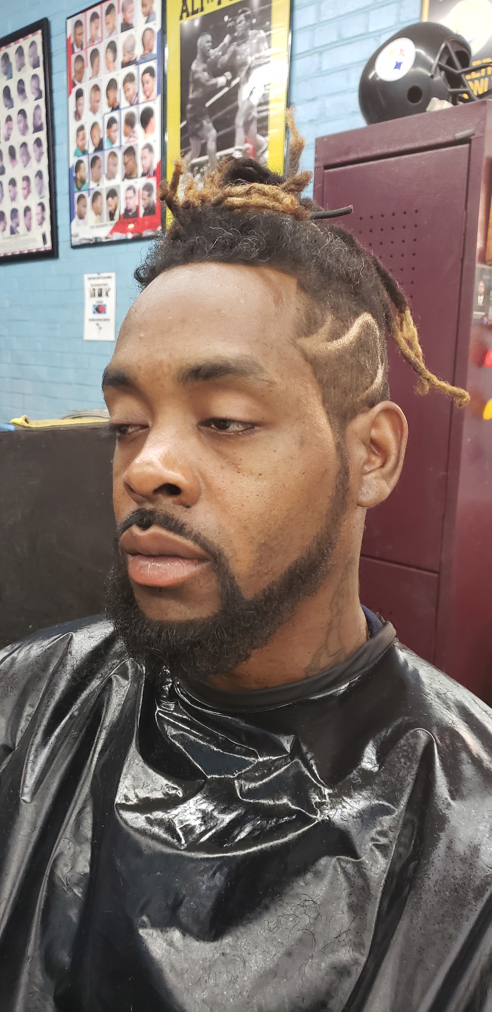 Blitz Barber Shop & Salon
